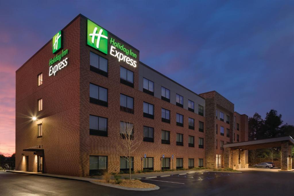 Holiday Inn Express Newnan an IHG Hotel - main image