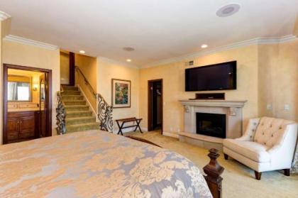 317 Carnation Corona del Mar - image 3