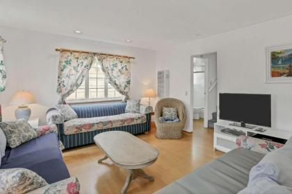 1106 Park Avenue - image 3