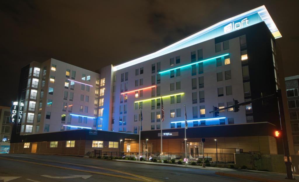 Aloft Newport on the Levee - image 2