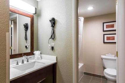 Comfort Inn Newport News Williamsburg East - image 2