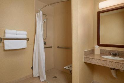 Hilton Garden Inn Newport News - image 8