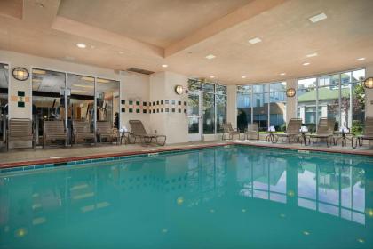 Hilton Garden Inn Newport News - image 9