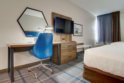 Comfort Suites Newport News Airport - image 12