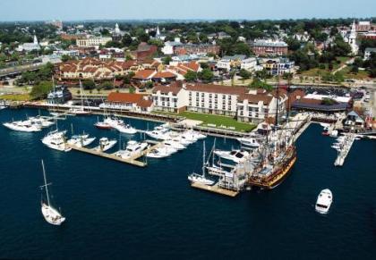 the Newport Harbor Hotel  marina Rhode Island