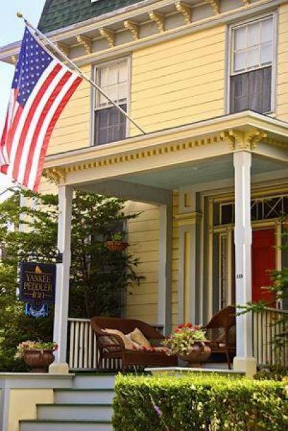 Yankee Peddler Inn Newport Rhode Island