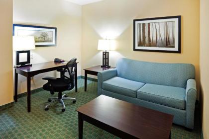 Holiday Inn Express Hotel & Suites Newport South an IHG Hotel - image 18