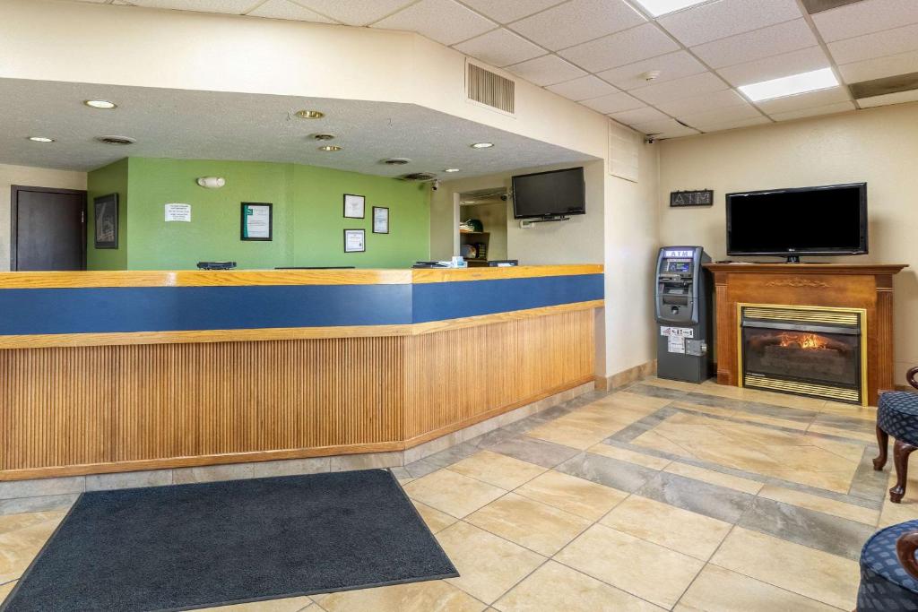 Quality Inn Newport - image 4