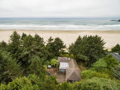 Agate Beach Oceanfront Suite B - image 13