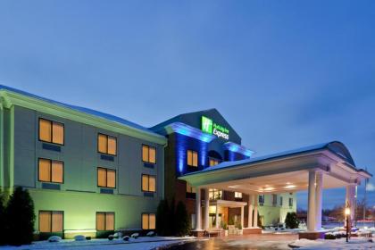 Holiday Inn Express Lordstown-Newton Falls/Warren an IHG Hotel - image 5