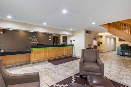 Quality Inn Newton - image 6