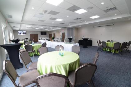 Holiday Inn Express & Suites Chicago North Shore - Niles an IHG Hotel - image 2