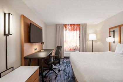 Fairfield Inn by Marriott Warren Niles - image 8