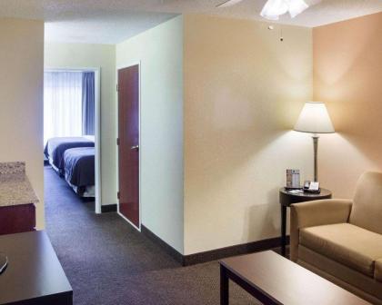 Quality Inn & Suites Niles - image 2