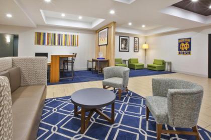 Holiday Inn Express Niles an IHG Hotel - image 11