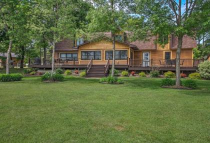 Large Home on Lake Edward with Deck and Fire Pit! - image 7