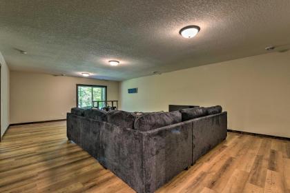 Modern Nisswa Escape with Deck Near Gull Lake! - image 12