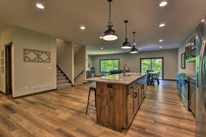 Modern Nisswa Escape with Deck Near Gull Lake! - image 7