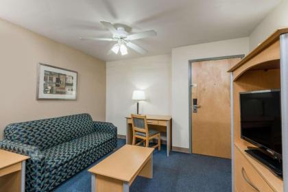 Baymont by Wyndham Noblesville - image 12