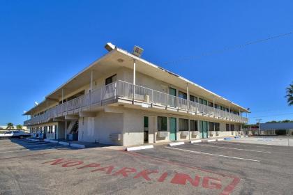 Motel 6-Nogales AZ - Mariposa Road - image 14