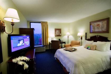 Hampton Inn Atlanta-Peachtree Corners/Norcross - image 3