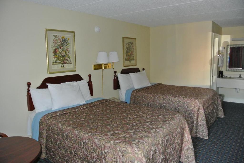 Rodeway Inn Norcross - image 3