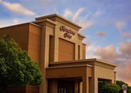 Hampton Inn Norfolk - image 12