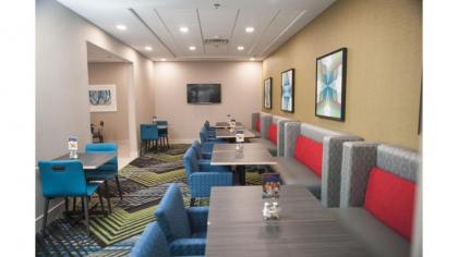 Holiday Inn Express Hotel & Suites Norfolk an IHG Hotel - image 10