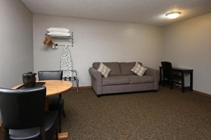 New Victorian Inn & Suites-Norfolk - image 13