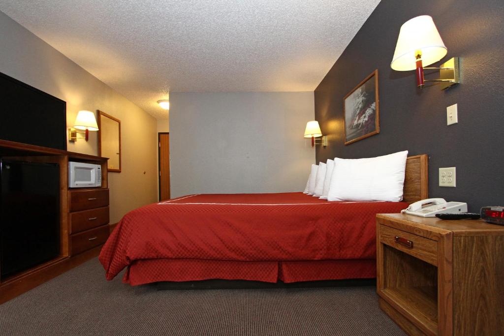 New Victorian Inn & Suites-Norfolk - image 7