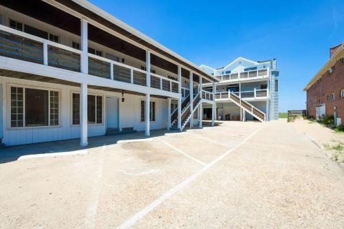 Dune Cottage Sun Suite (2 bed/2 bath beach condo) - image 3