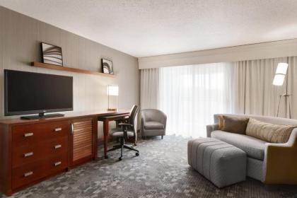 Courtyard by Marriott Bloomington Normal - image 12