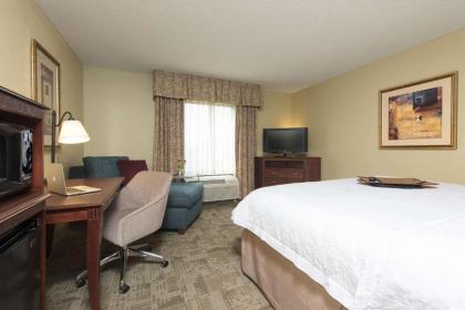 Hampton Inn & Suites Bloomington Normal - image 12