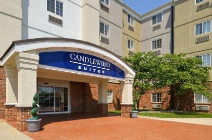 Candlewood Suites Bloomington-Normal - image 12