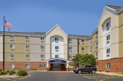 Candlewood Suites Bloomington-Normal - image 13