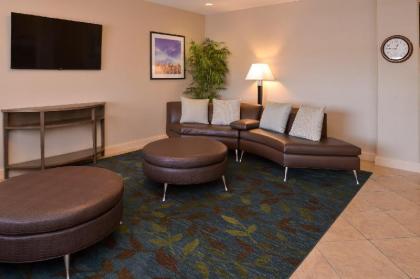 Candlewood Suites Bloomington-Normal - image 5