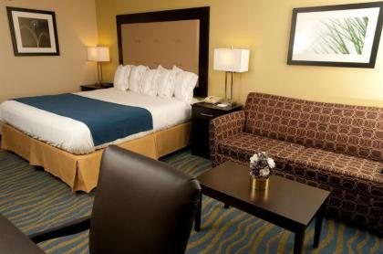 Holiday Inn Express Hotel & Suites Bloomington-Normal University Area an IHG Hotel - image 14