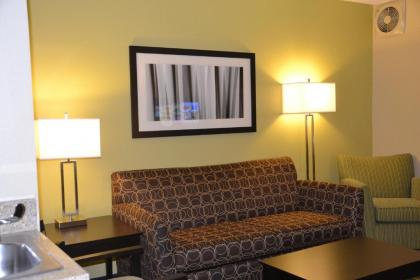 Holiday Inn Express Hotel & Suites Bloomington-Normal University Area an IHG Hotel - image 4