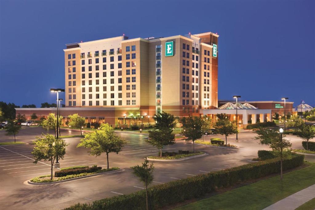 Embassy Suites Norman - Hotel and Conference Center - image 2