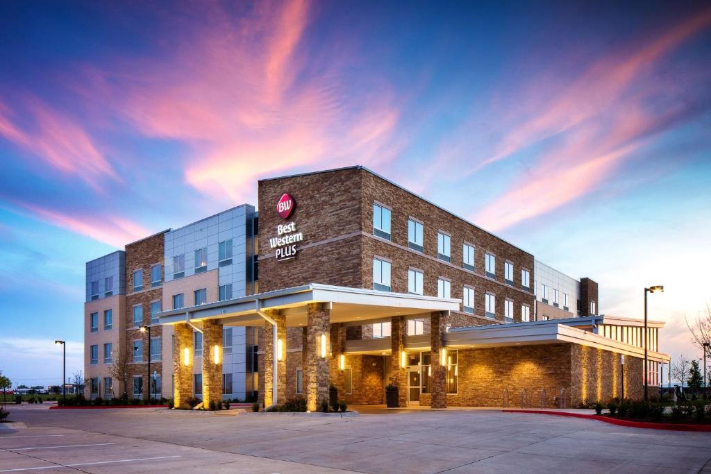 Best Western Plus Norman - image 2