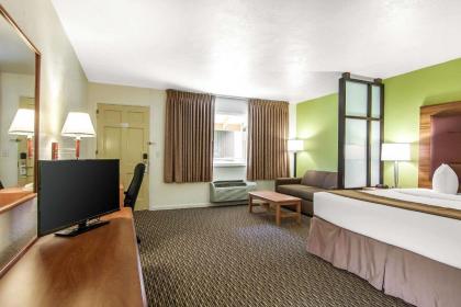 Quality Inn & Suites at Coos Bay - image 9