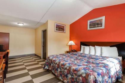 Travelodge by Wyndham Jersey City - image 18