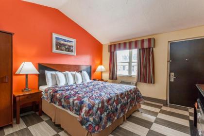 Travelodge by Wyndham Jersey City - image 3