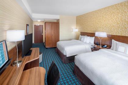 Fairfield Inn & Suites by Marriott North Bergen - image 4