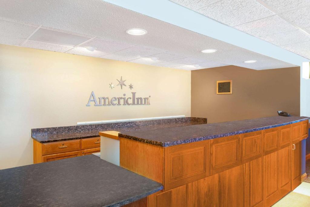 AmericInn by Wyndham North Branch - image 7