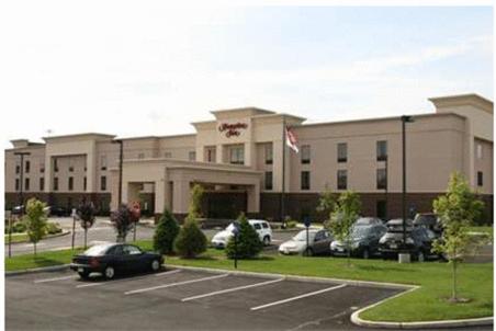 Hampton Inn North Brunswick - main image