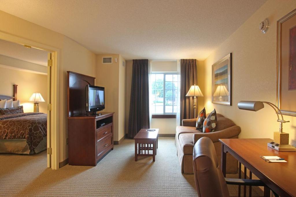 Staybridge Suites North Brunswick an IHG Hotel - image 3