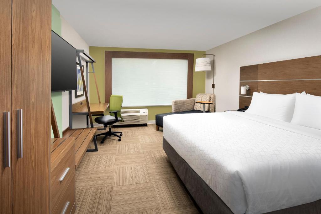 Holiday Inn Express & Suites - North Brunswick an IHG Hotel - image 5