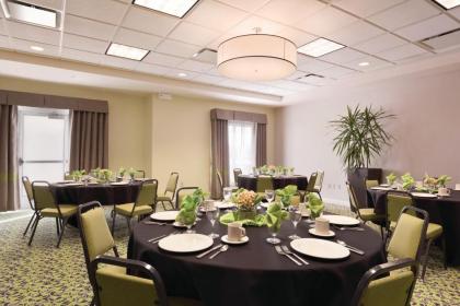 Hilton Garden Inn Akron-Canton Airport - image 4