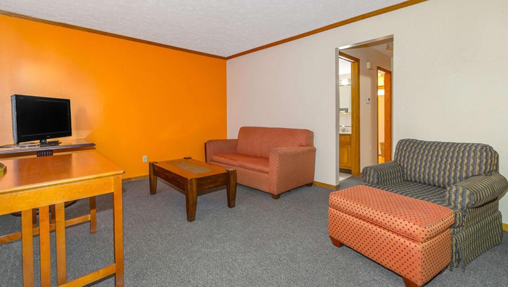 Magnuson Hotel Extended Stay Canton Ohio - image 7